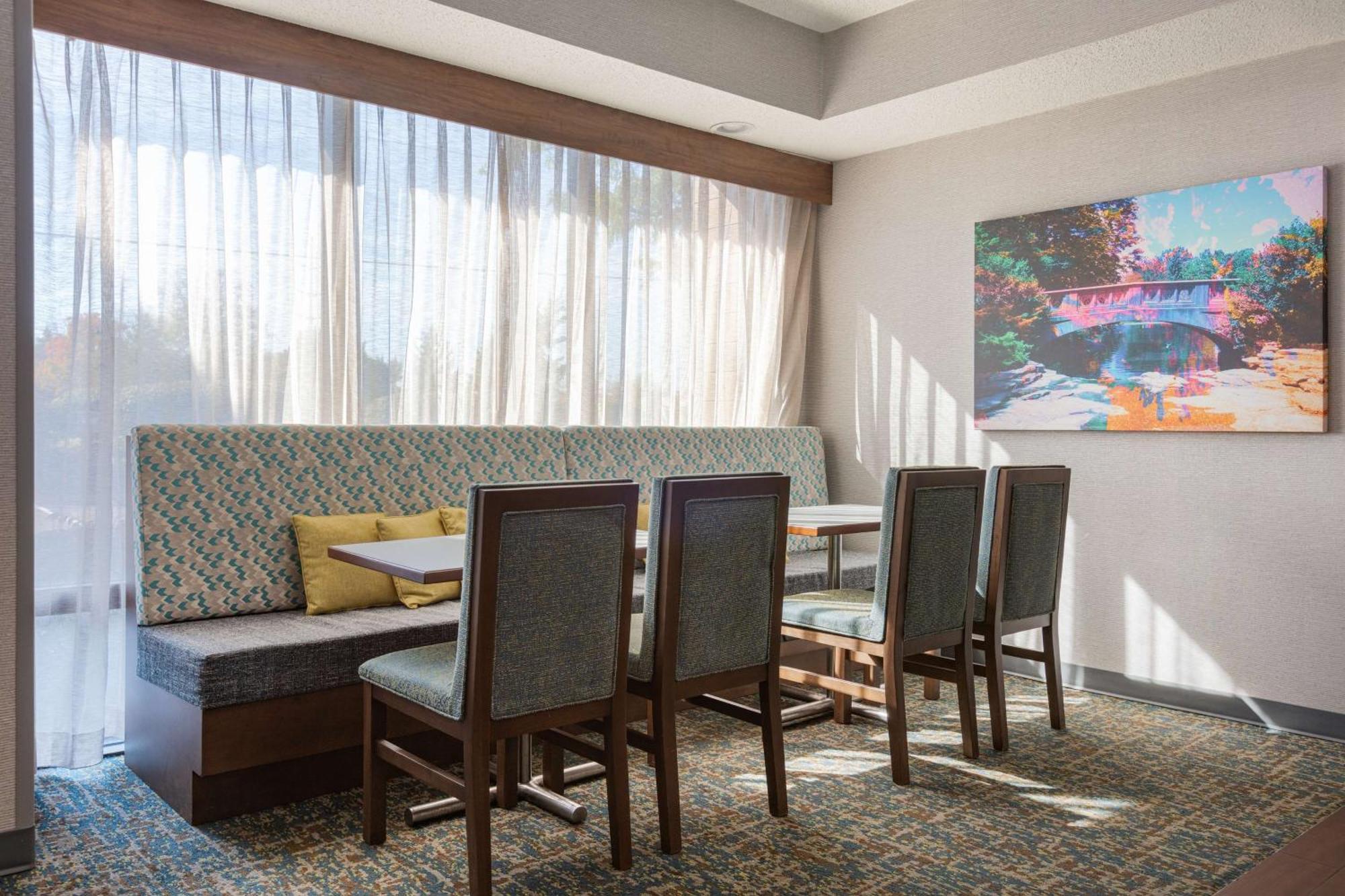 Hampton Inn Columbus/Дублін Екстер'єр фото